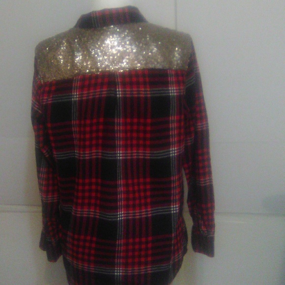 Shrit - Picture 4 of 6